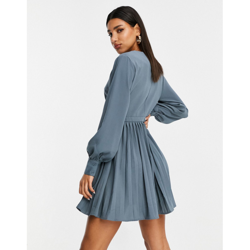 Missguided pleated skater...