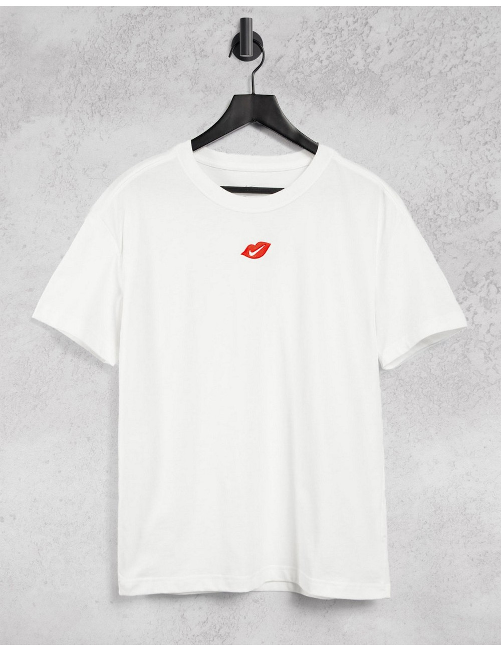 Nike t-shirt in white with...
