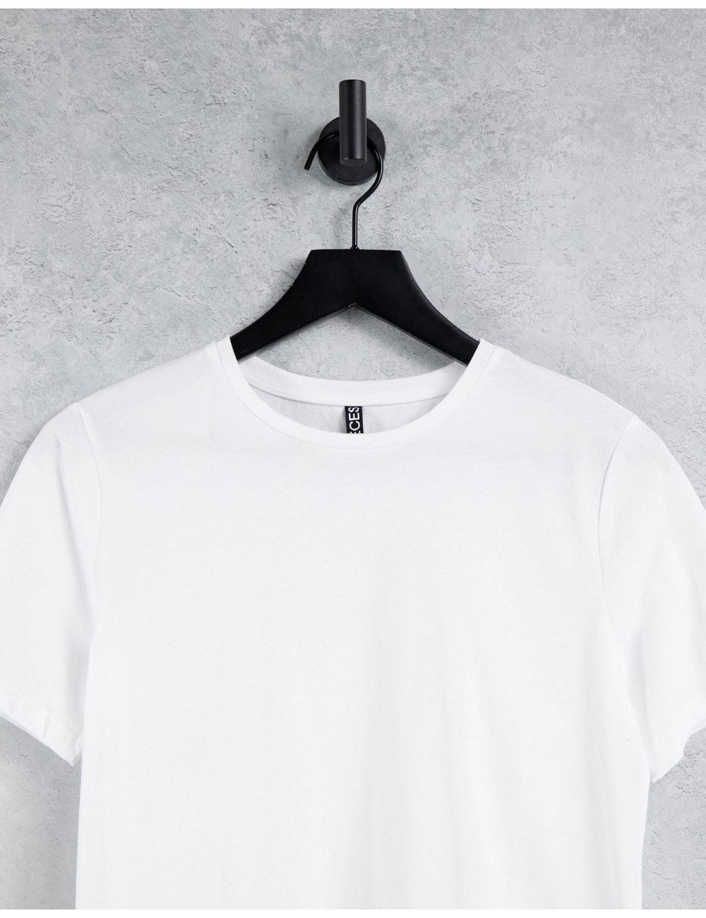 Pieces crop t-shirt in white