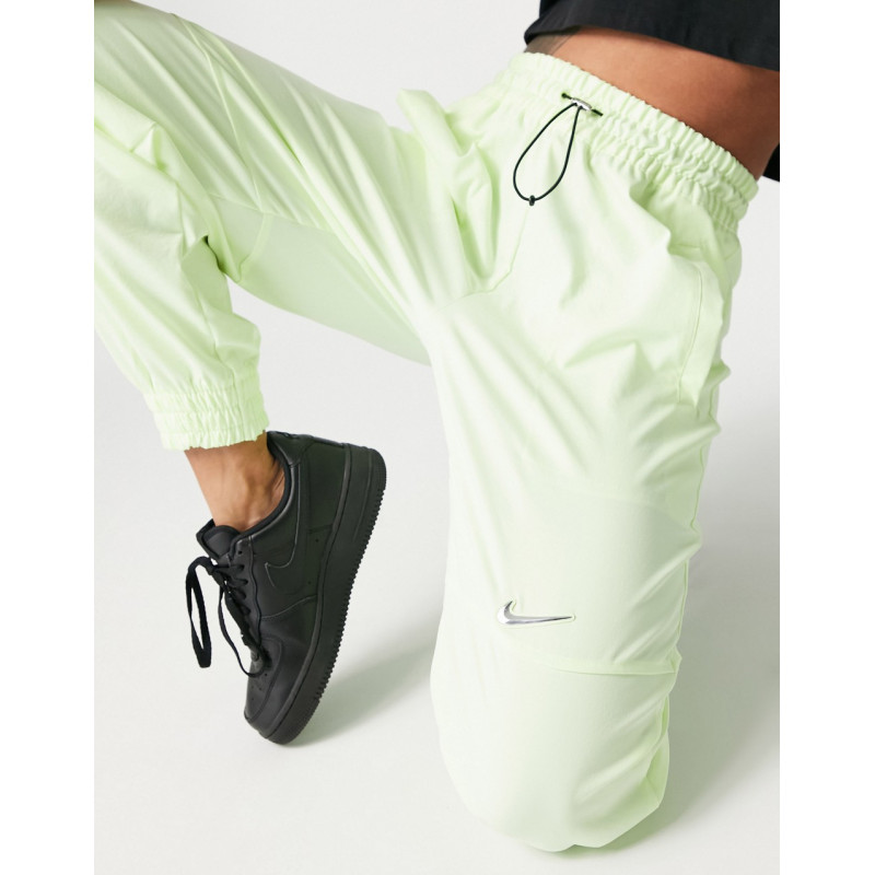 Nike Swoosh woven bottoms...