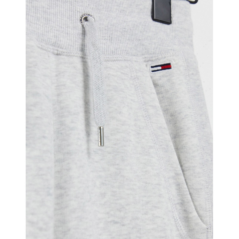 Tommy Jeans logo jogger in...