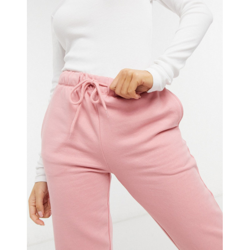 Only Petite joggers in pink