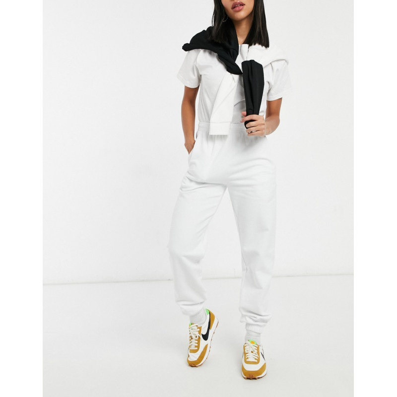 SNDYS luxe sweatpants in white
