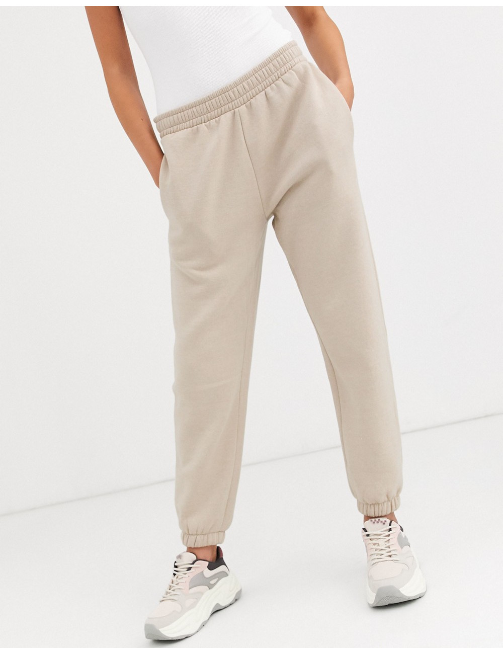PrettyLittleThing jogger in...