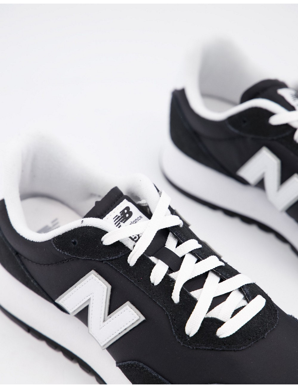 New Balance 527 trainers in...