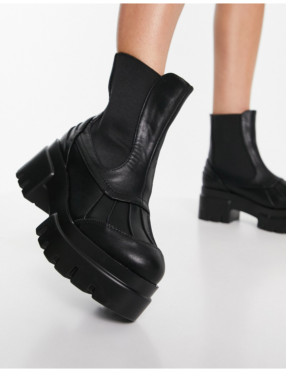 Ego Raven chunky boots in...