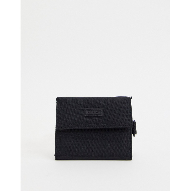 Consigned wallet in black