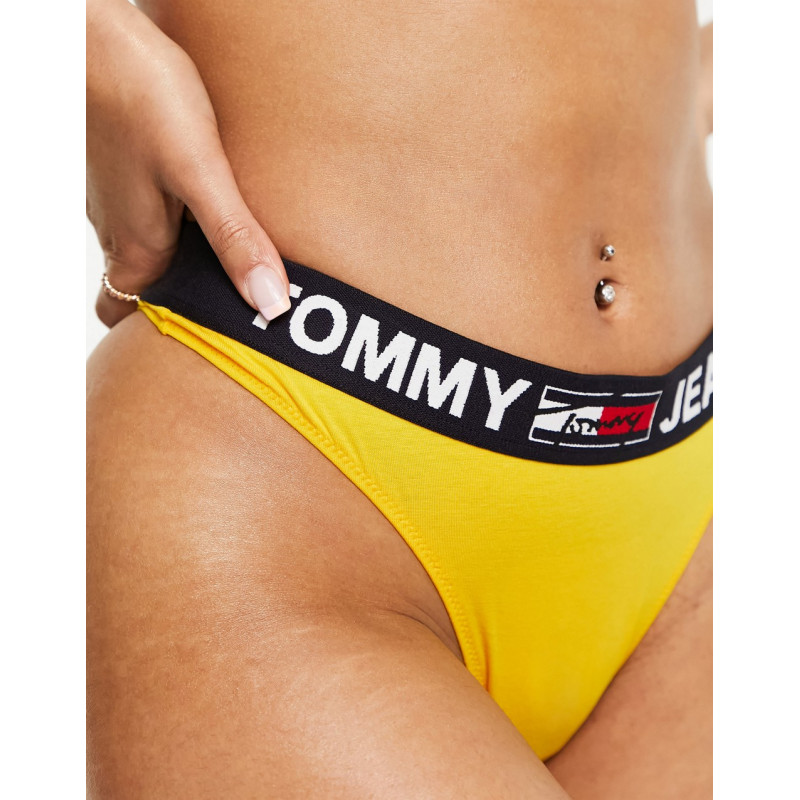 Tommy Jeans logo thong in...