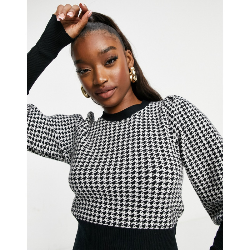 QED London cropped jumper...