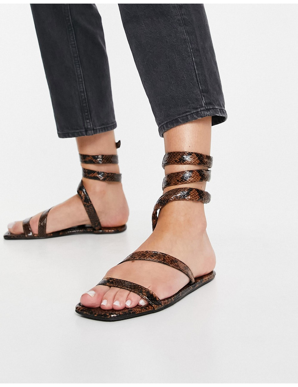 ASOS DESIGN Forcefield flat...