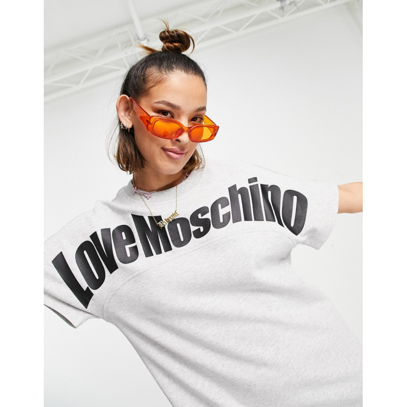 Love Moschino wavey logo...