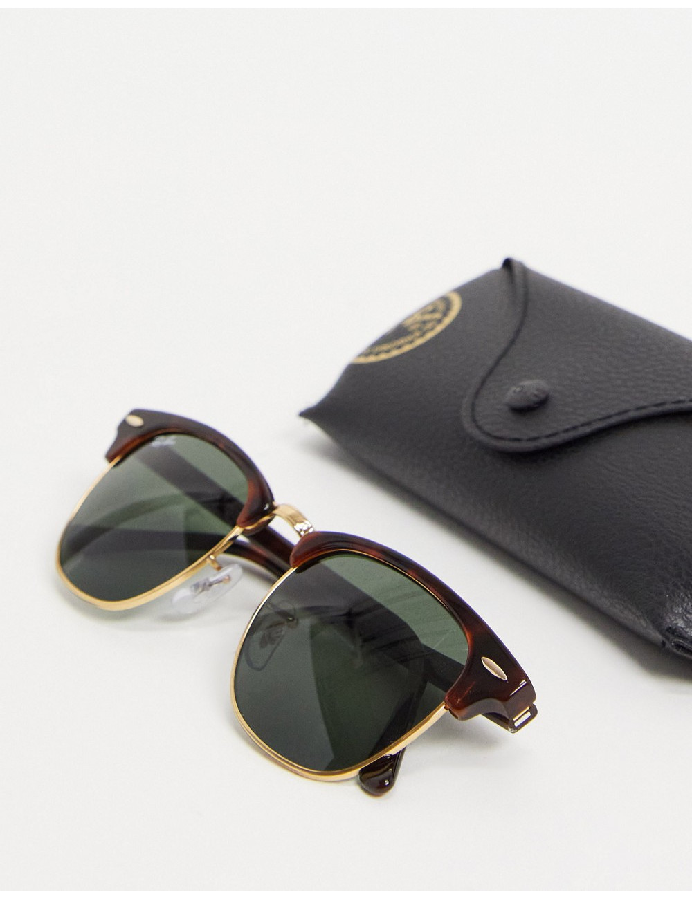 Ray-Ban clubmaster...