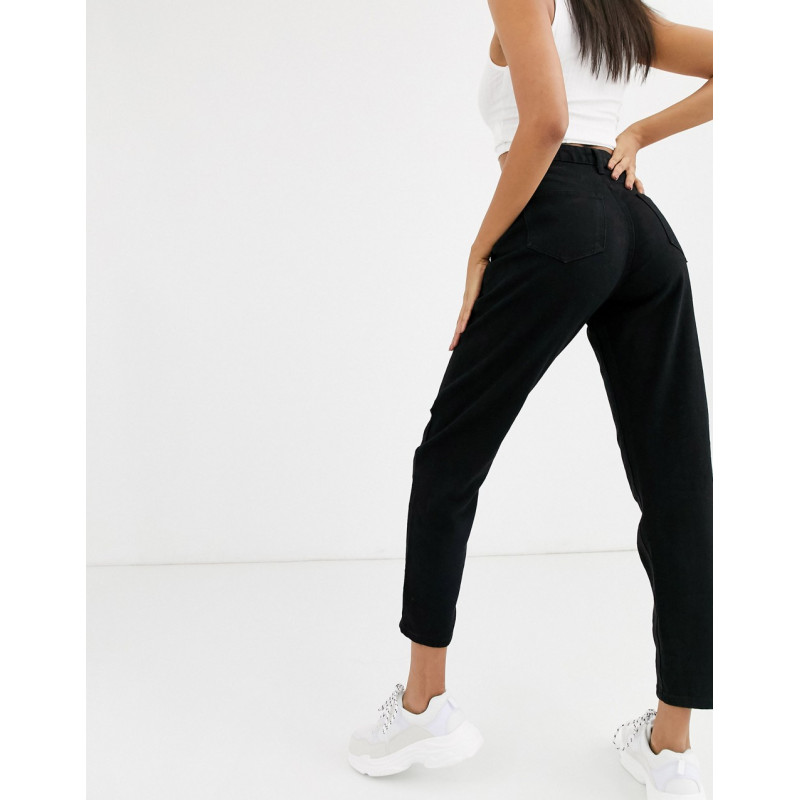 Missguided mom jeans in black