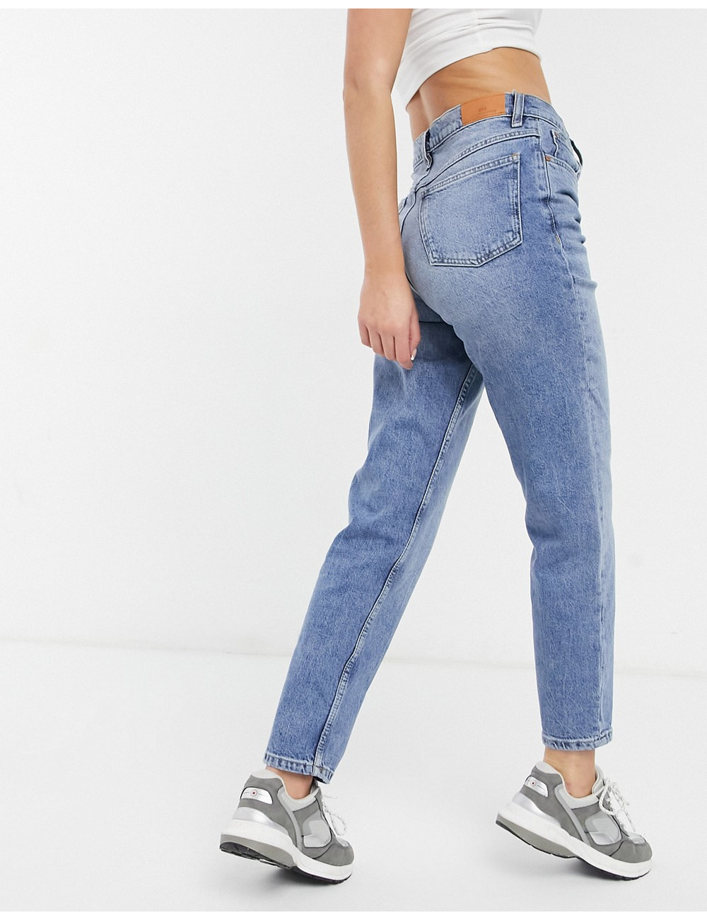 Mango mom jeans in washed blue