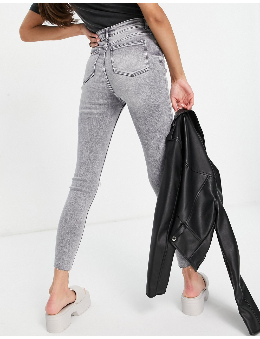 New Look ripped disco jean...