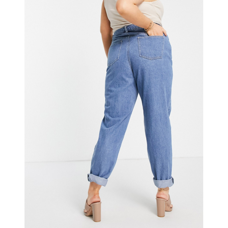 Missguided Plus mom jeans...
