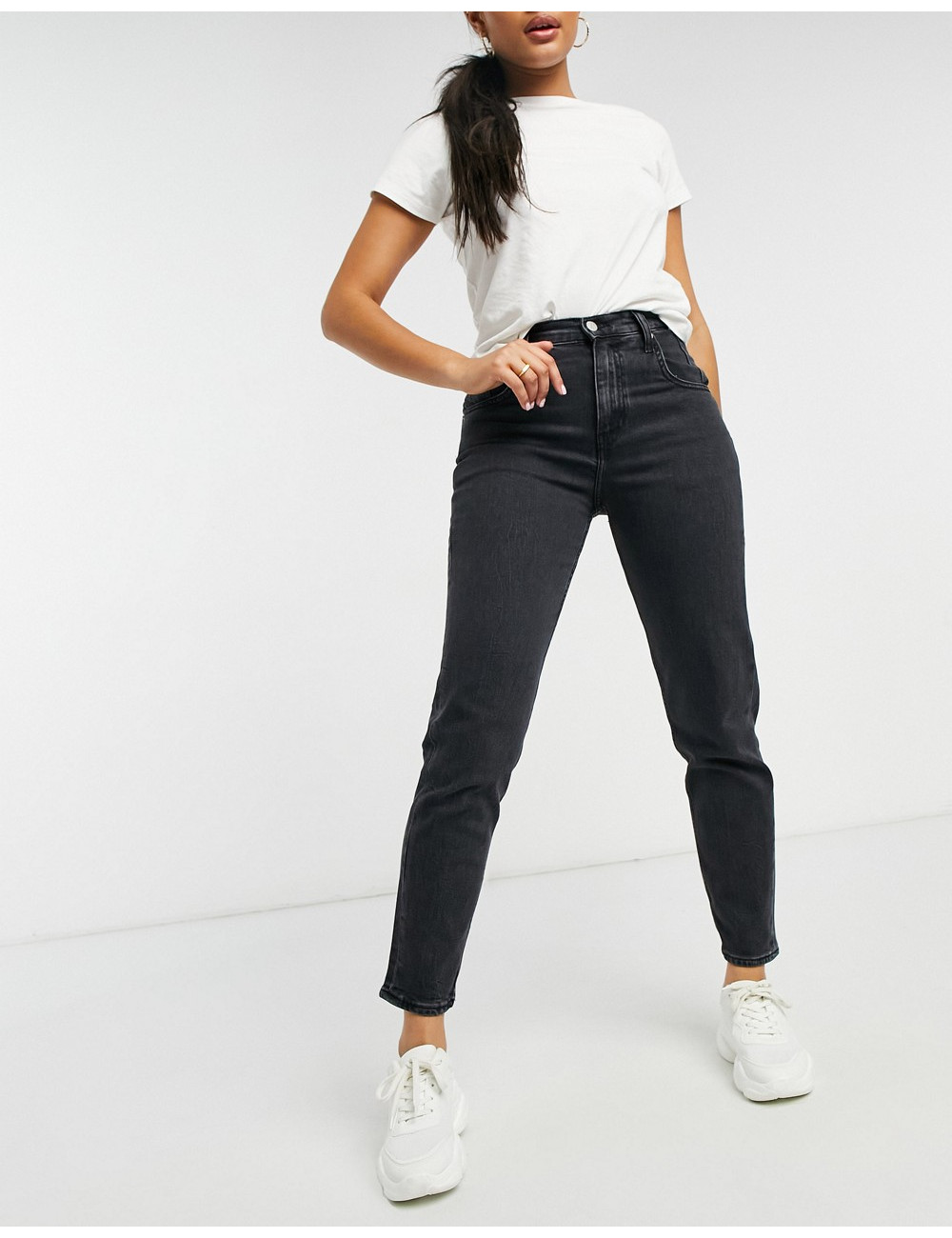 Calvin Klein Jeans mom jean...