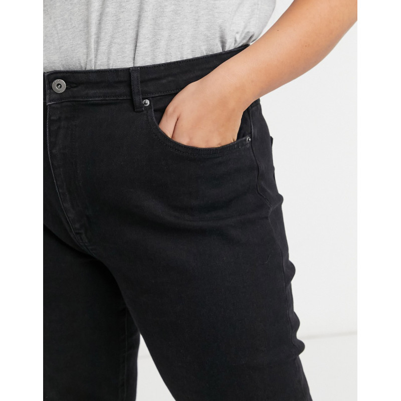 Only Curve veneda mom jeans...