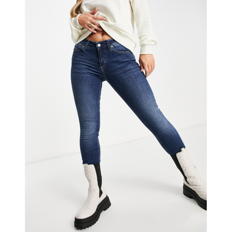 Calvin Klein Jeans mid rise...
