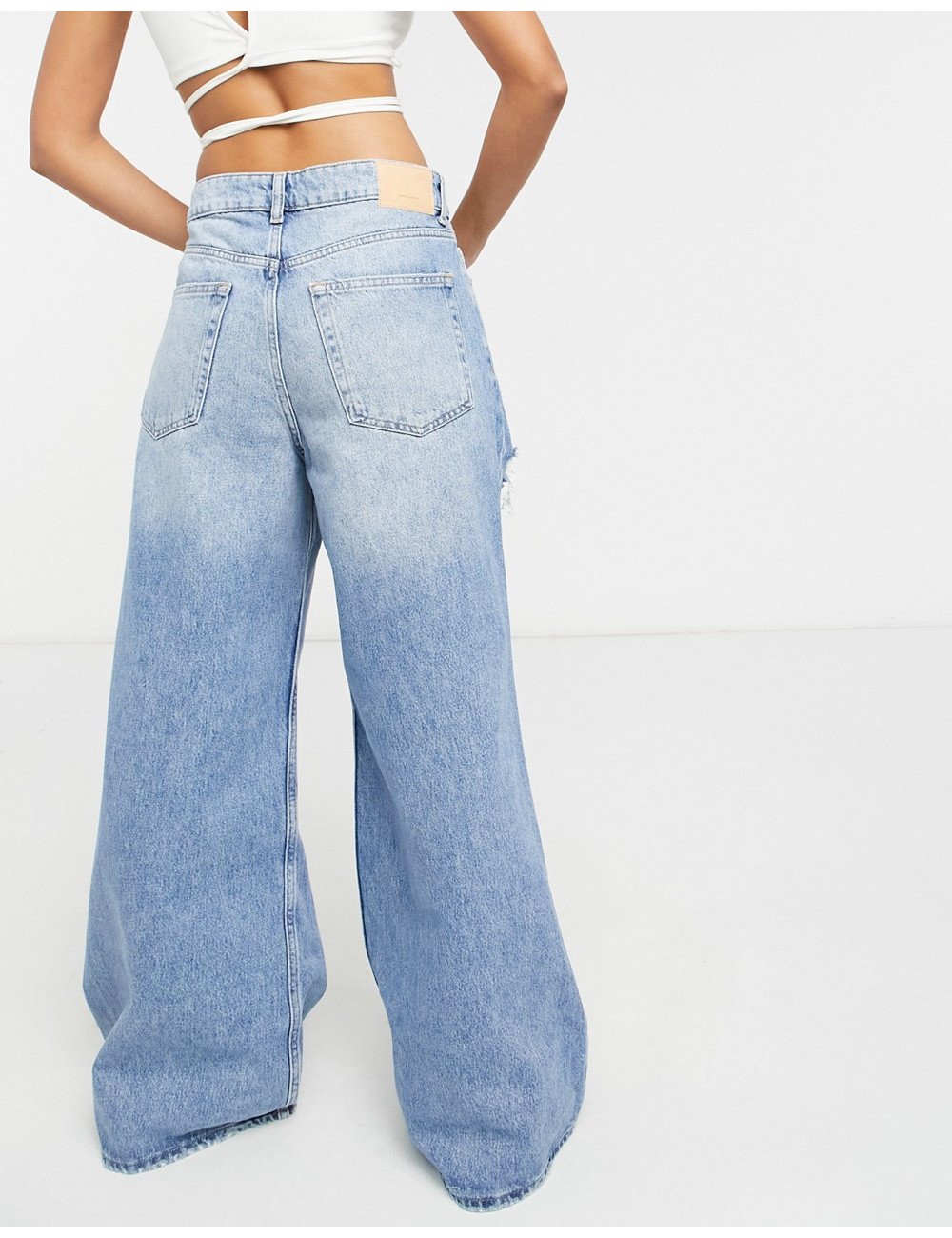 Bershka 90s baggy jeans...