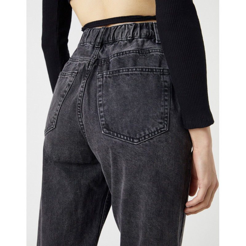 Pull&Bear slouch fit jeans...