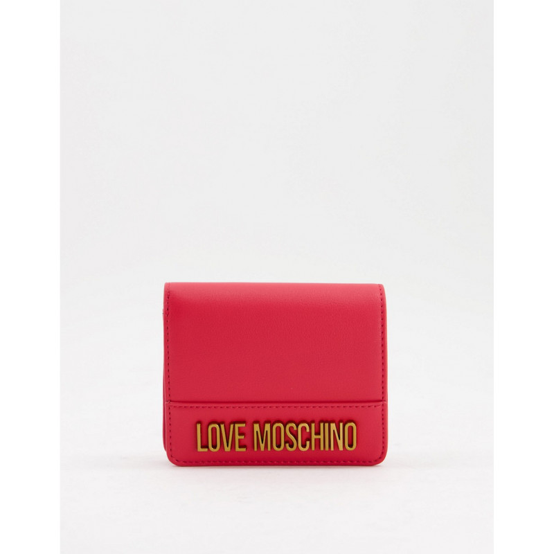 Love Moschino lettering...