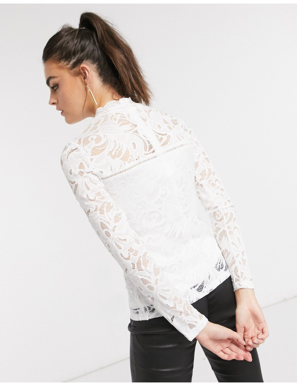 Vila high neck lace top in...