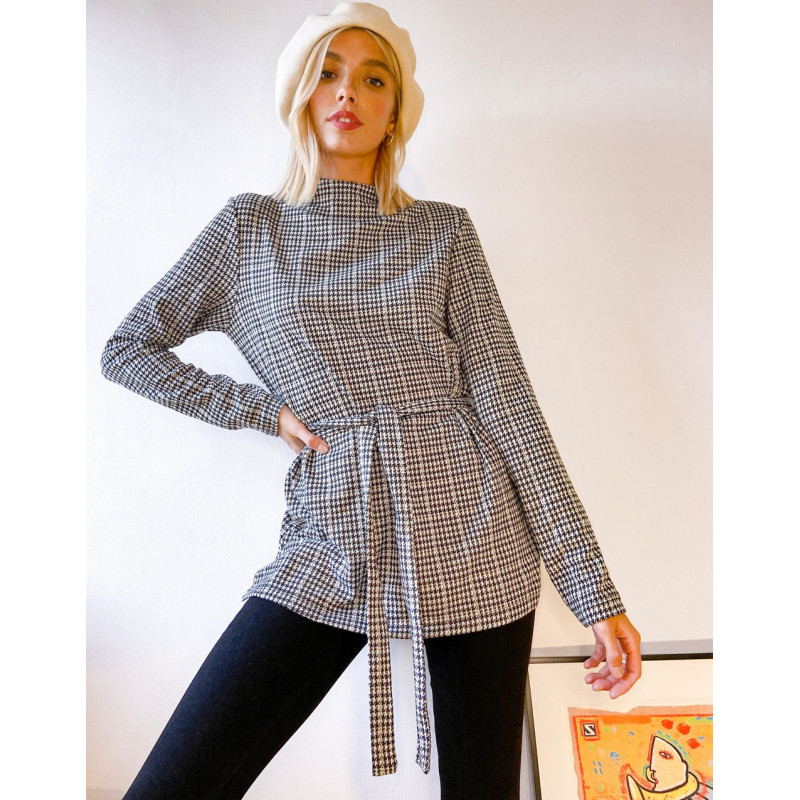 Vila long sleeved top with...