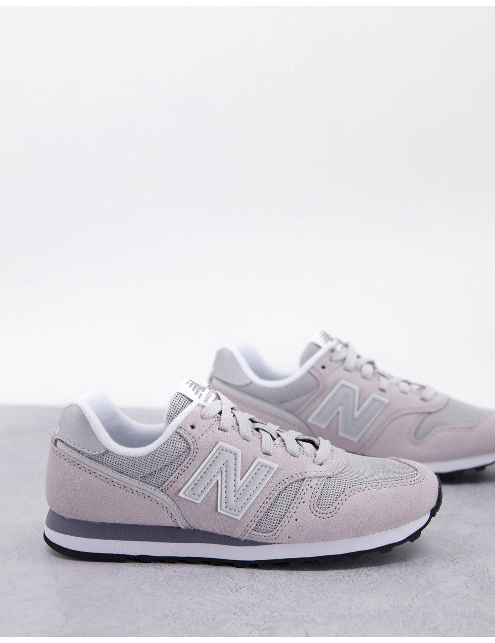New Balance 373 trainers in...