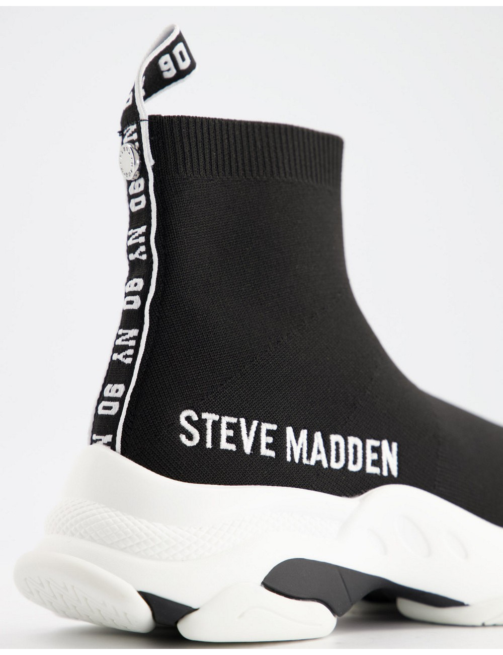 Steve Madden Master sock...