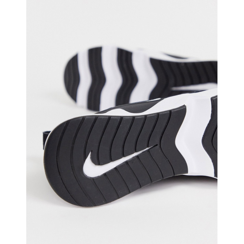 Nike black Ryz 365 trainers