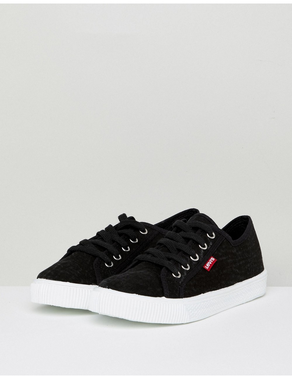 Levi's canvas shoe with red...