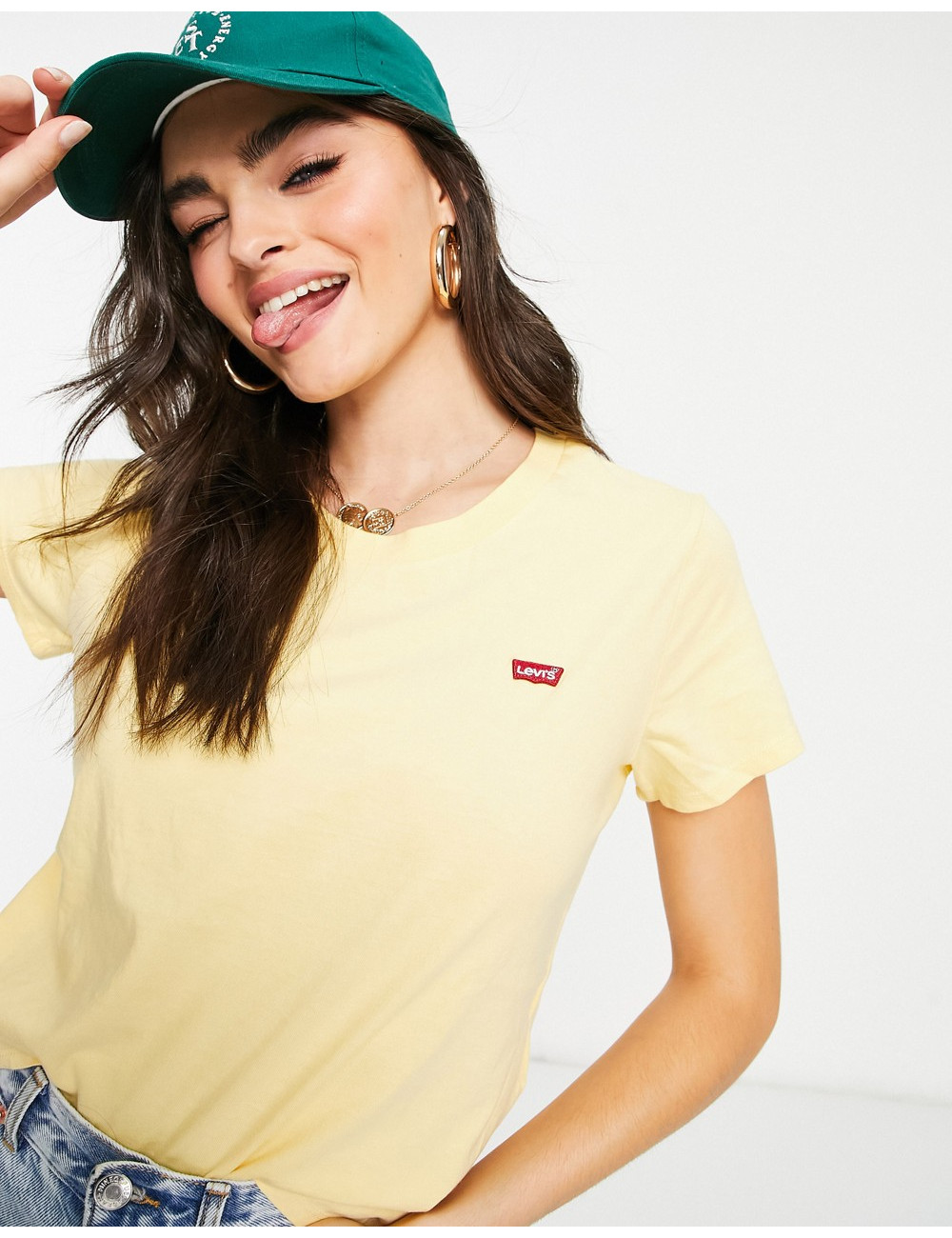 Levi's surf t-shirt in yellow