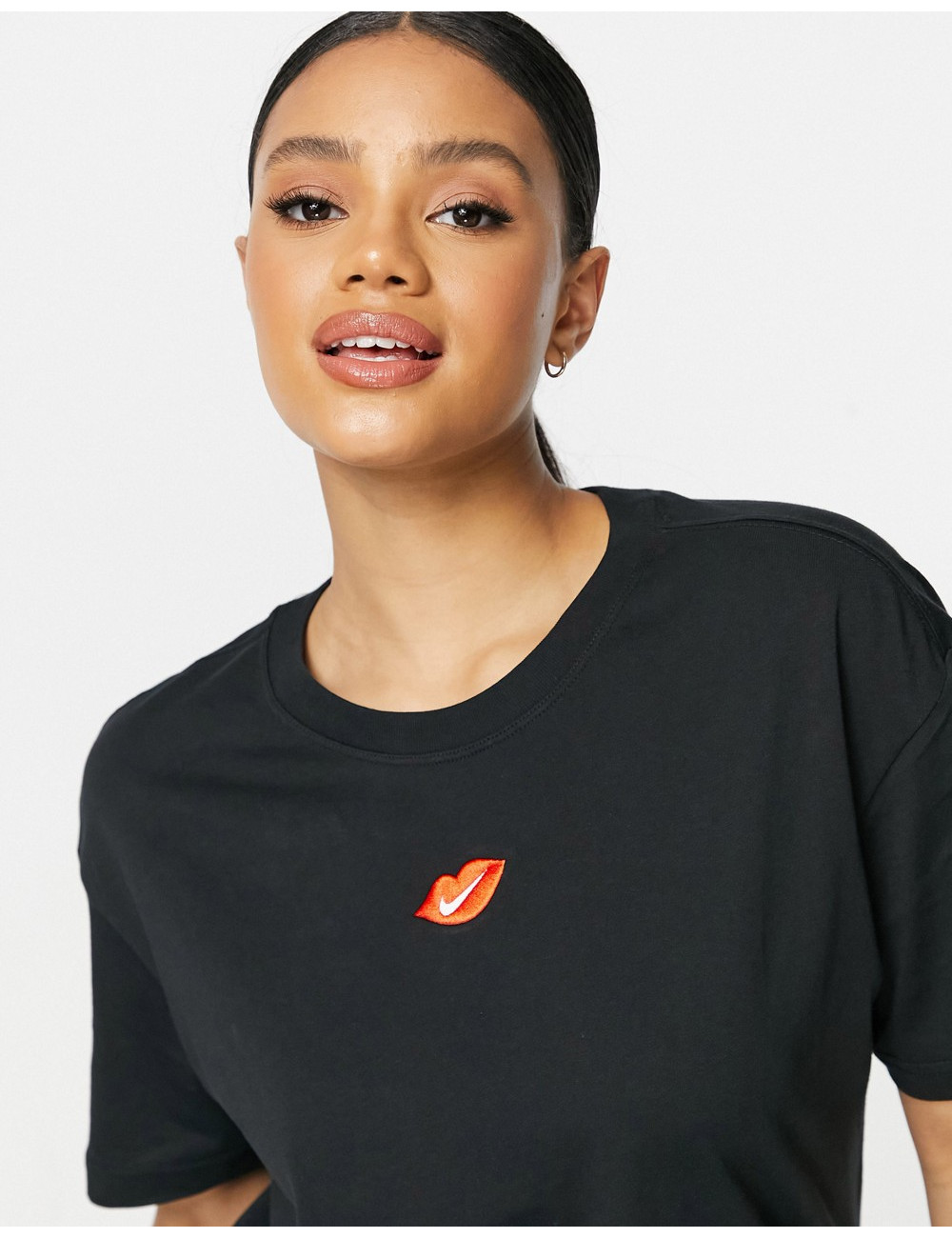 Nike t-shirt in black with...
