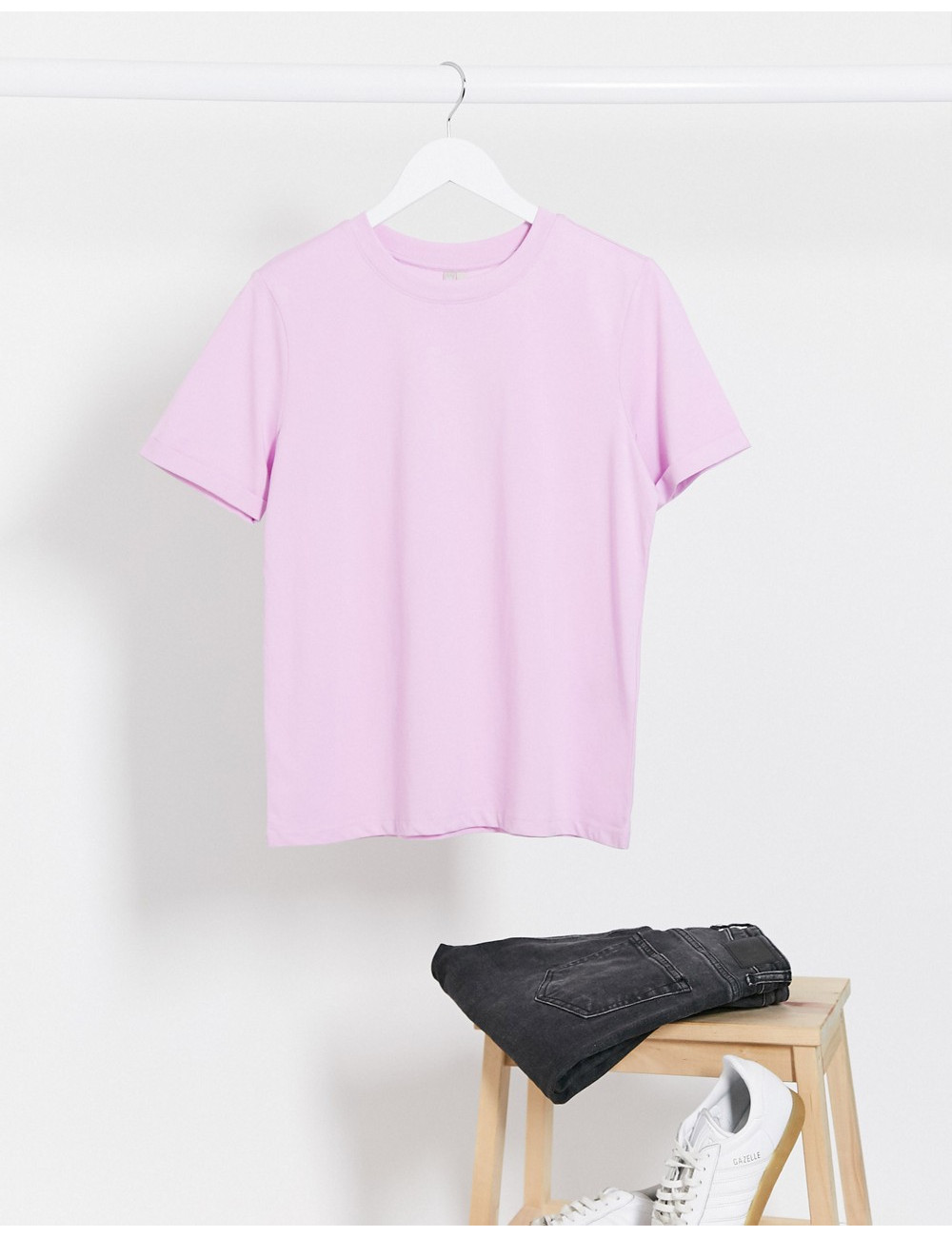 Pieces crew neck t-shirt in...