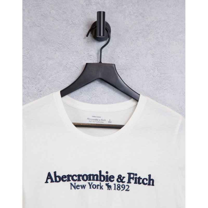 Abercrombie & Fitch short...