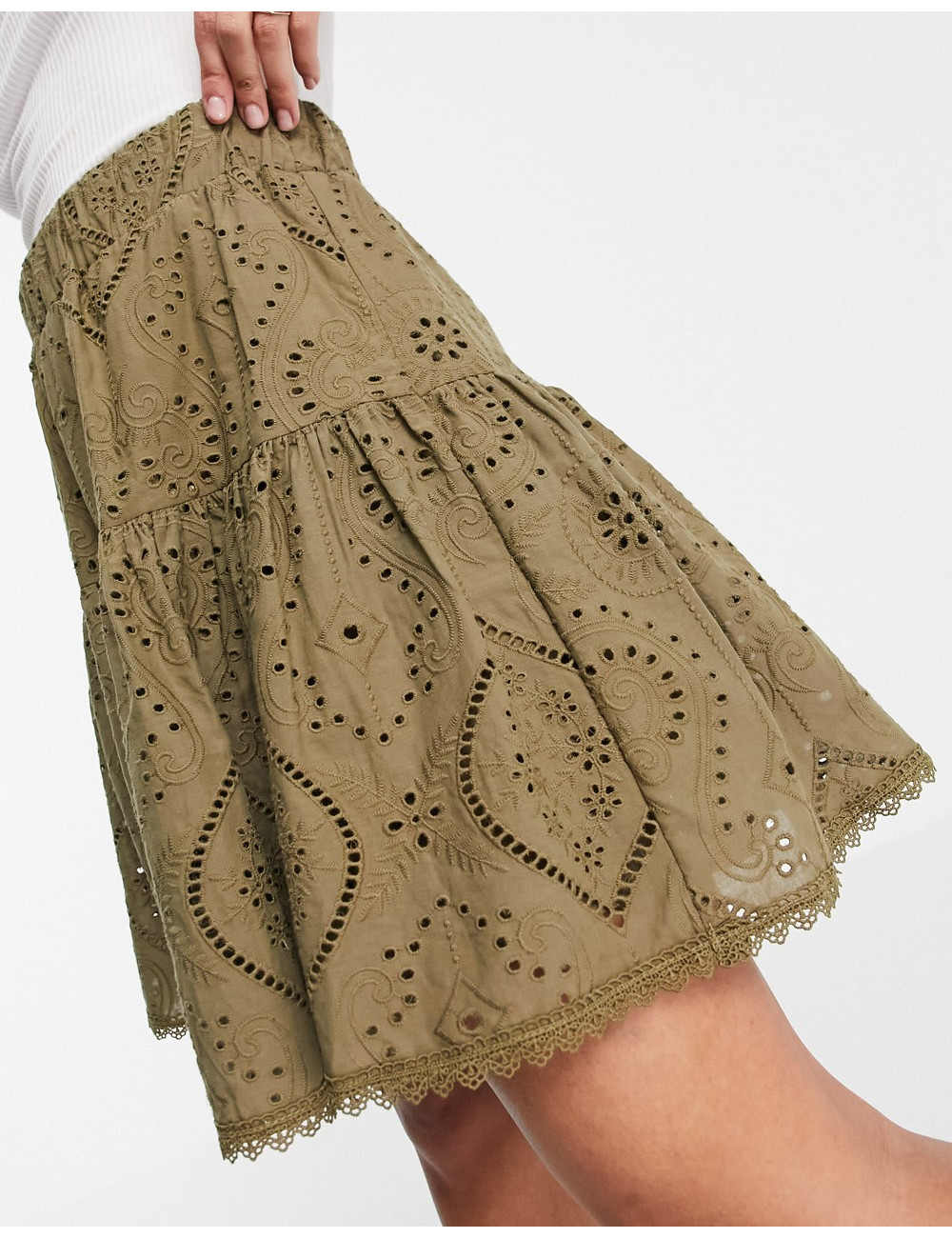 Y.A.S broderie mini skirt...