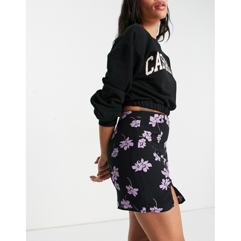 Pull&Bear floral a line...