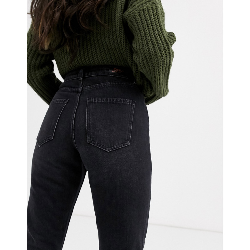 Only Petite mom jeans in black