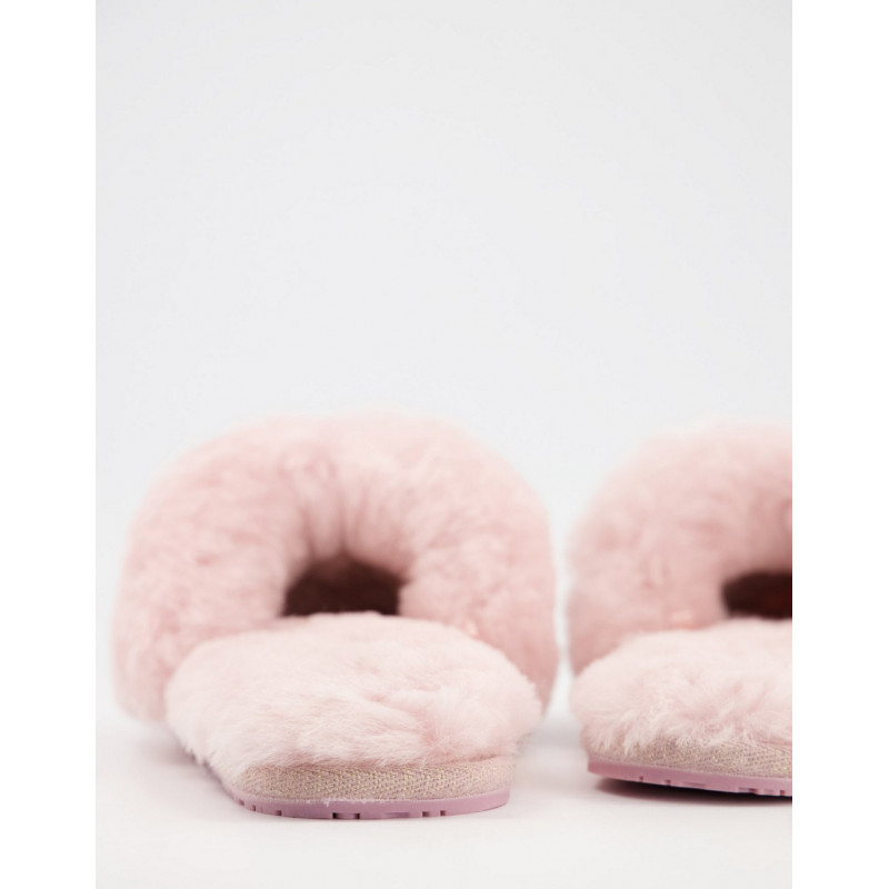 Sheepskin by Totes lily...