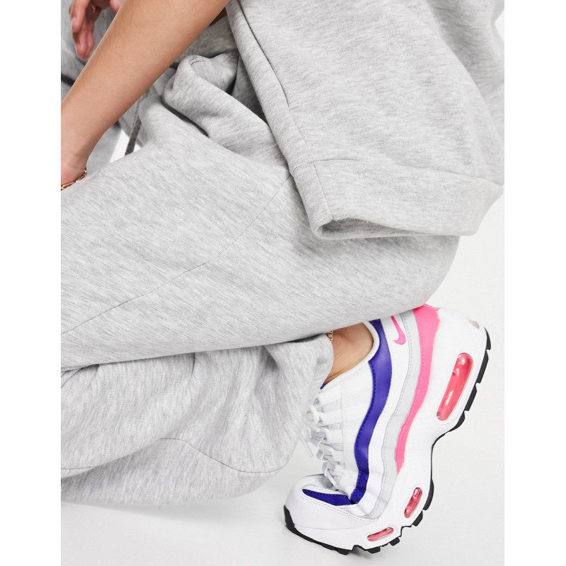 Nike Air Max 95 Trainers in...