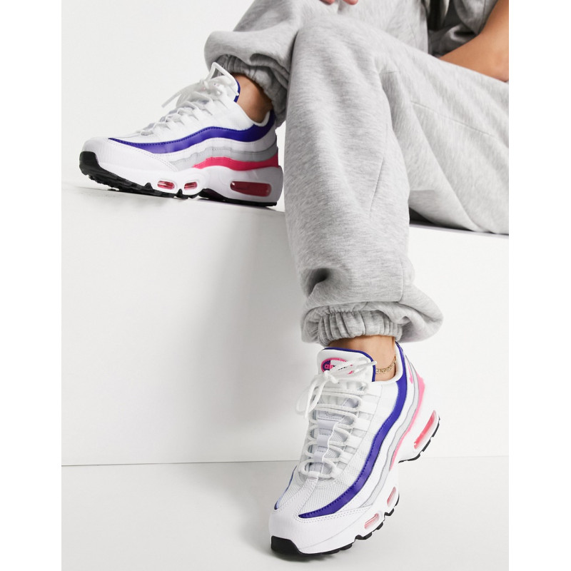 Nike Air Max 95 Trainers in...