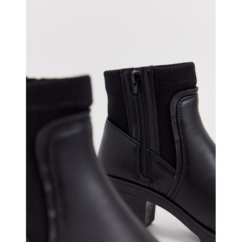 Qupid heeled boot in black