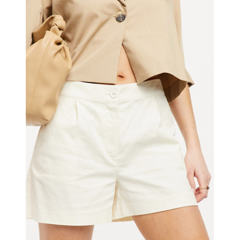 Oasis tailored short in...