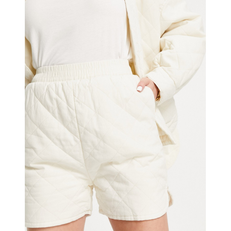 Waven quilted runner shorts...
