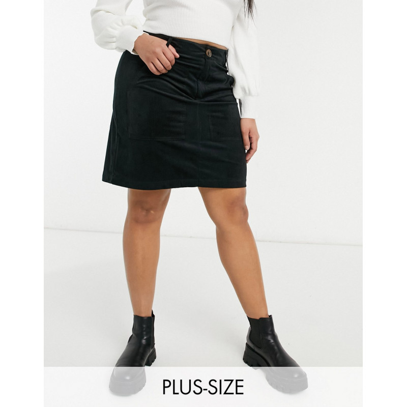 Vero Moda Curve skirt in black