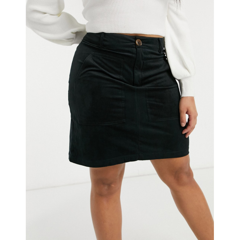 Vero Moda Curve skirt in black