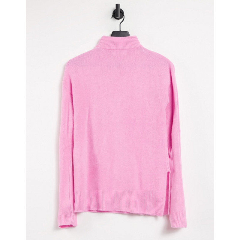 b.Young high neck knit top