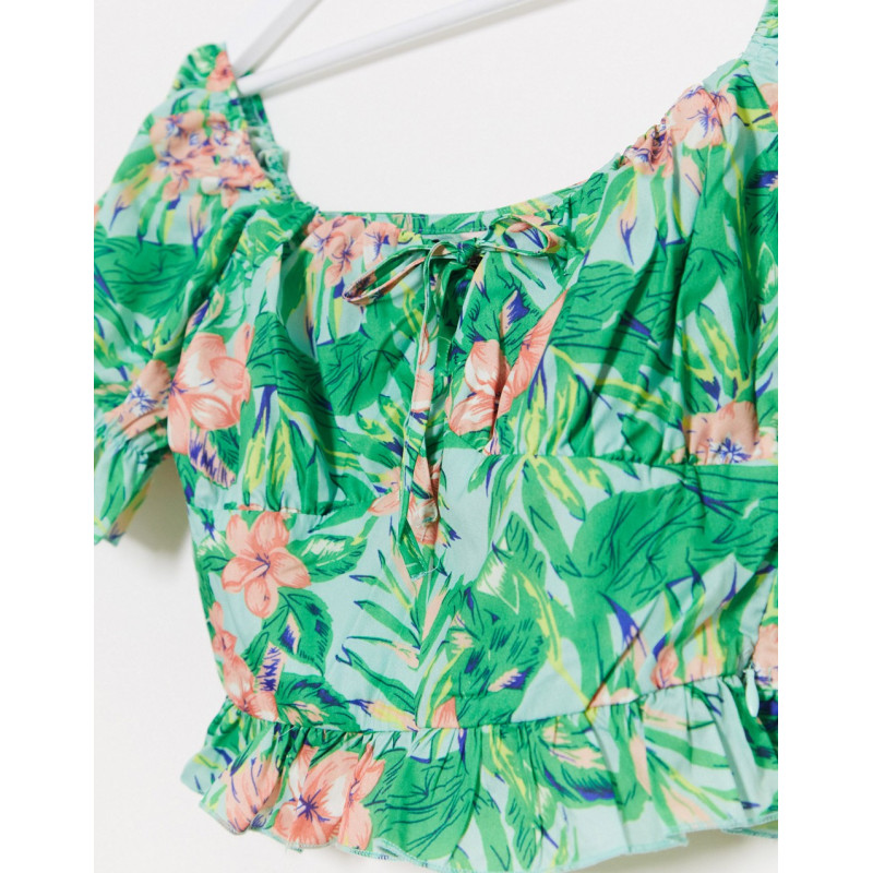 Missguided puff sleeve top...