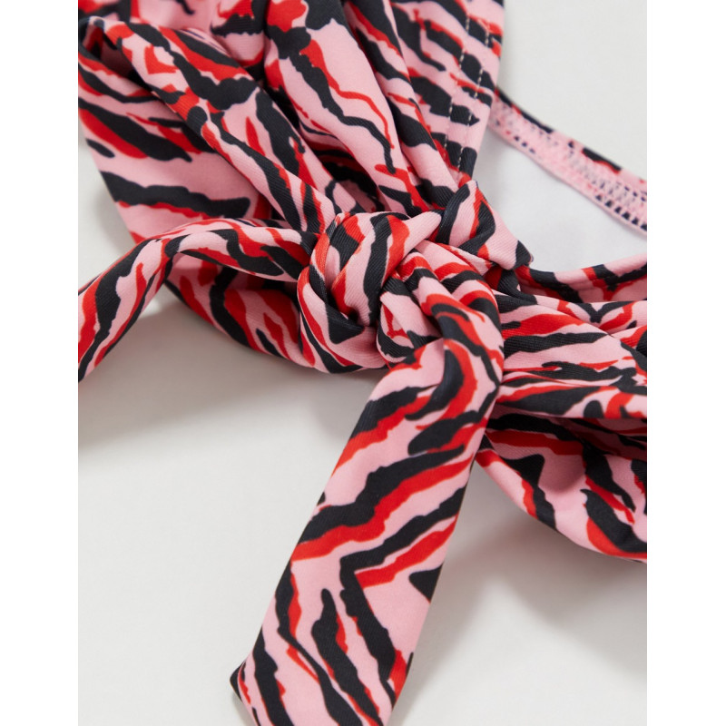 Luxe Palm Tiger Bow Tie...